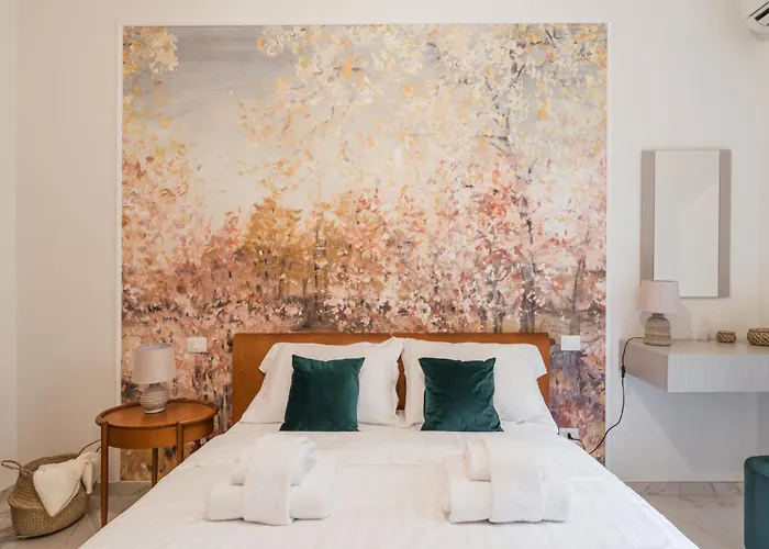 The Rent - Bright Two-bedrooms In Testaccio Area
